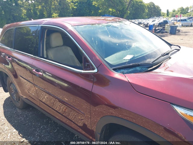 Toyota Highlander Le Plus 2019 5TDBZRFH7KS947388 Image 6