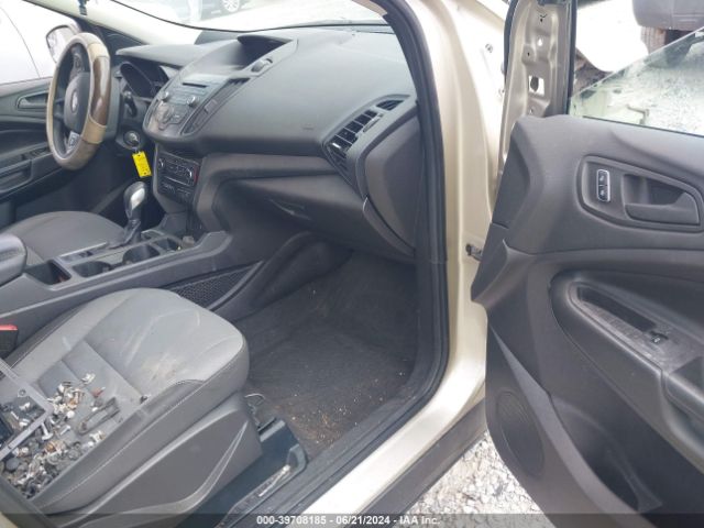 1FMCU0F75HUC22281 Ford ESCAPE S