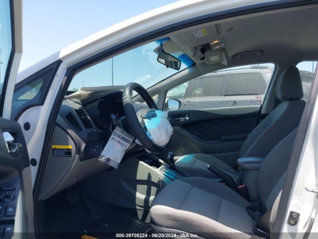 KNAFX4A82E5232141 KIA FORTE EX