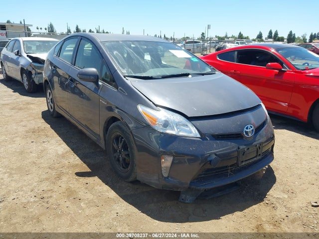 Toyota Prius Two 2015 JTDKN3DU2F2004914 main image