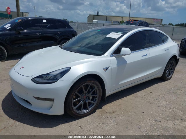 Tesla Model 3 Long Range/performance 2018 5YJ3E1EB6JF066960 Image 2