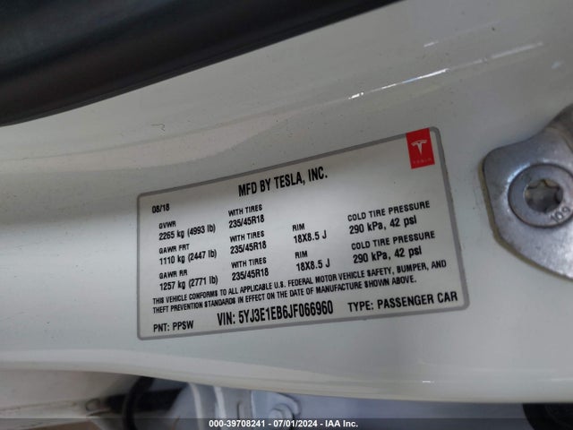 Tesla Model 3 Long Range/performance 2018 5YJ3E1EB6JF066960 Image 9