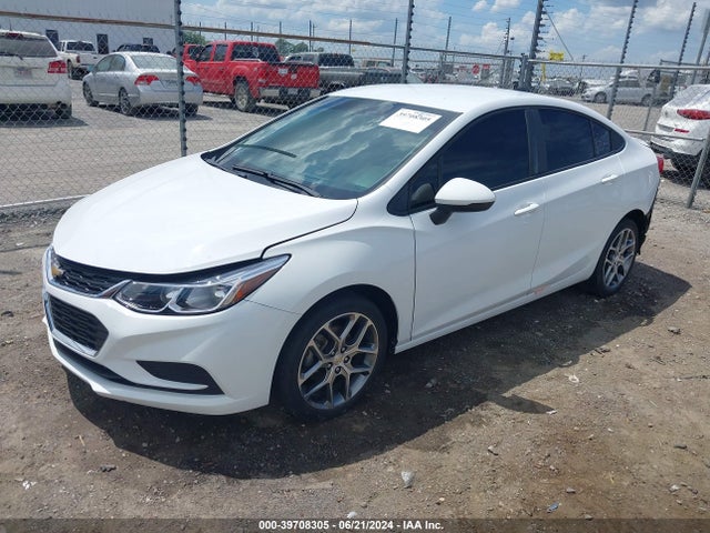 Chevrolet Cruze Ls Auto 2018 1G1BC5SM1J7229804 Image 2