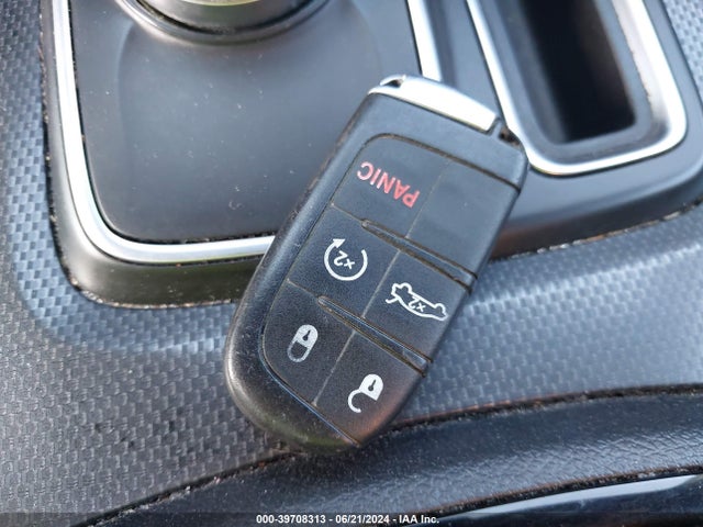 Chrysler 300 300s 2016 2C3CCABG5GH141483 Image 11