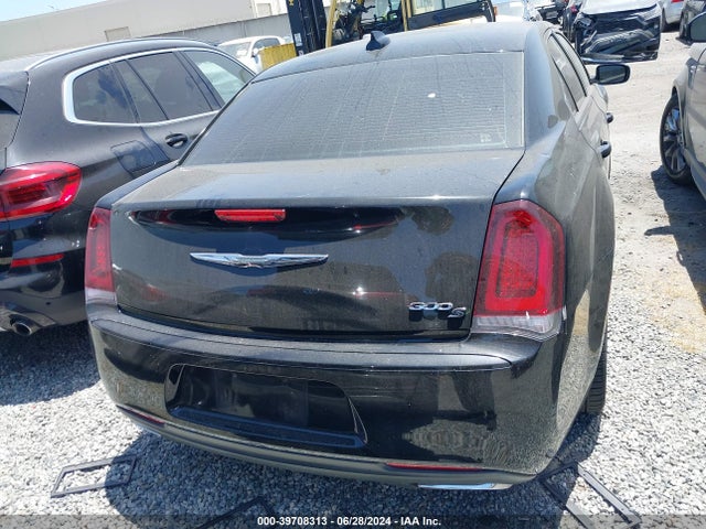 Chrysler 300 300s 2016 2C3CCABG5GH141483 Image 17