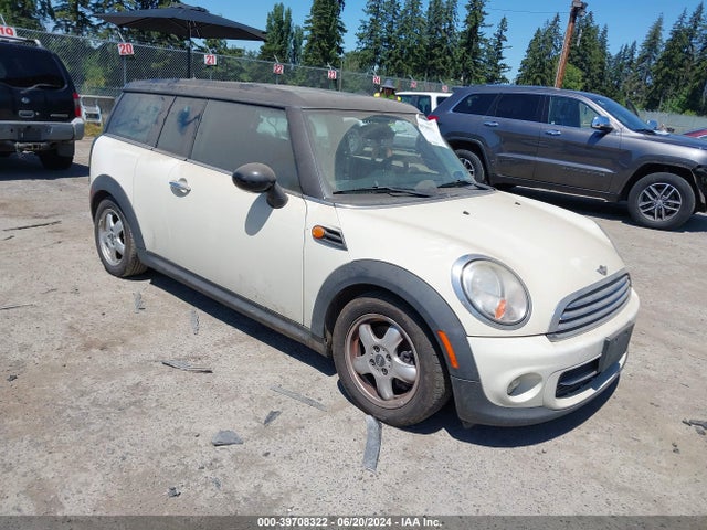 2011 MINI COOPER CLUBMAN WMWZF3C59BTX82165 Photo 0