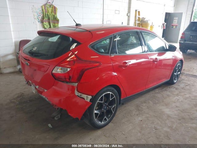 Ford FOCUS SE 2014 1FADP3K28EL247050 Image 4