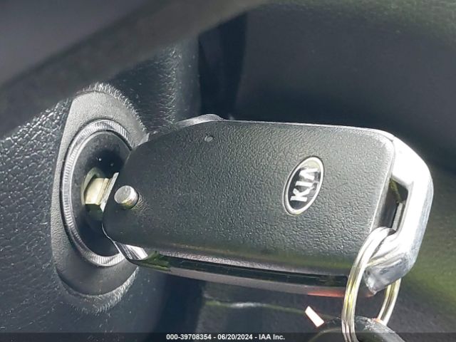 KNDJ63AU0L7077503 KIA Soul Gt-line