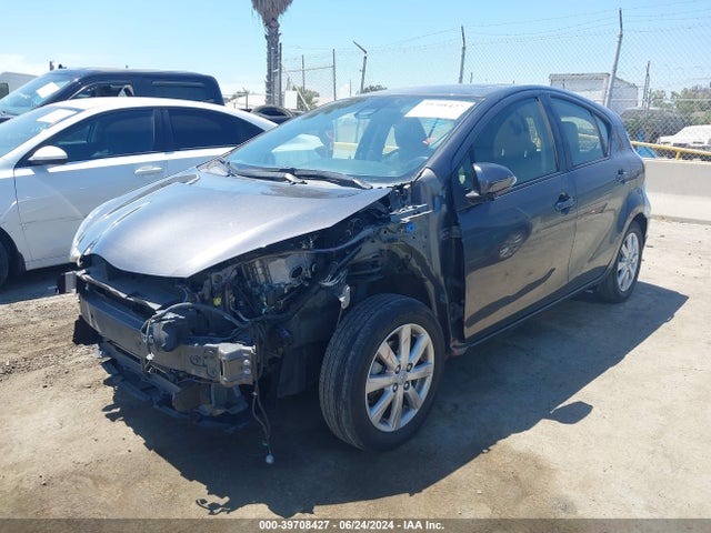 Toyota Prius C Four 2017 JTDKDTB32H1595140 Image 2
