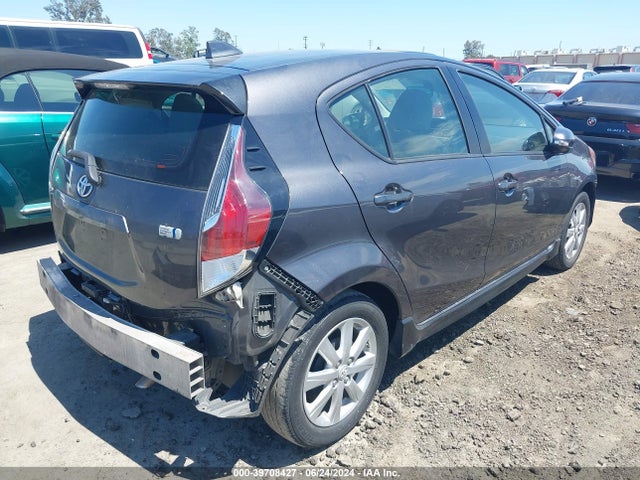 Toyota Prius C Four 2017 JTDKDTB32H1595140 Image 4