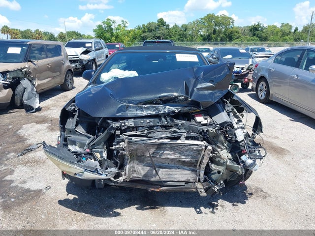 W04WT3N57GG036268 Buick Cascada Premium