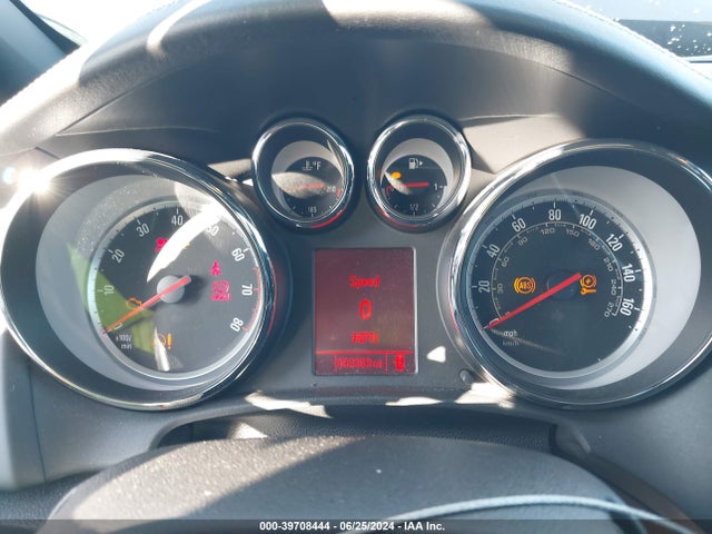W04WT3N57GG036268 Buick Cascada Premium