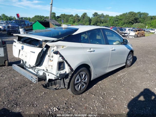 JTDKARFU2J3061905 Toyota Prius Four