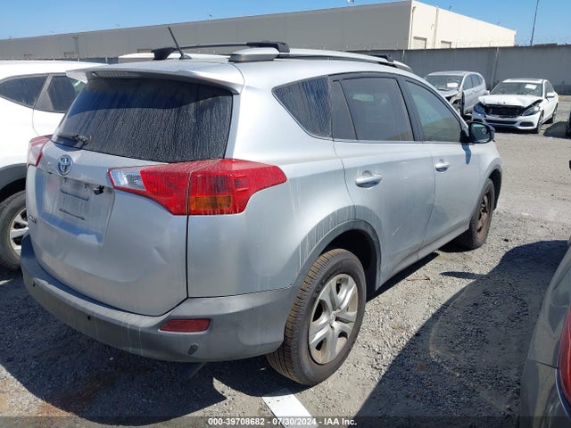 Toyota RAV4 LE 2015 2T3ZFREV9FW220353 Image 4
