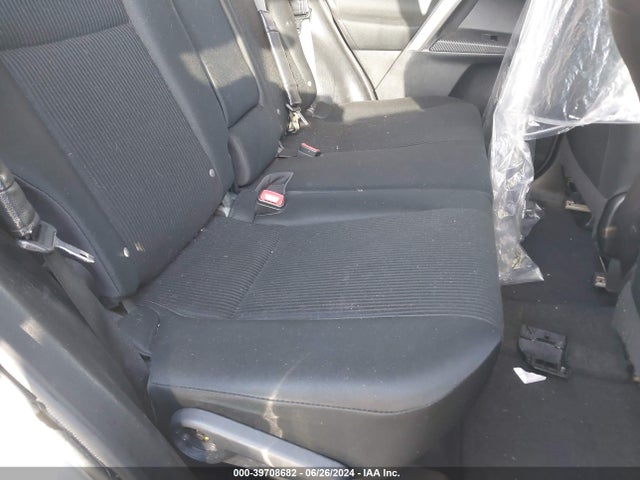 Toyota RAV4 LE 2015 2T3ZFREV9FW220353 Image 8