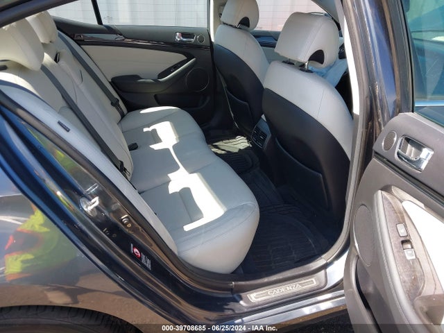 KIA Cadenza Limited 2015 KNALN4D77F5184911 Image 8
