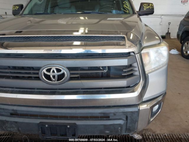 5TFDW5F13EX350301 Toyota Tundra Sr5 5.7l V8