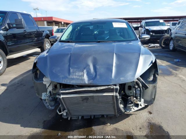 1VWAT7A38GC019236 Volkswagen Passat 1.8t S