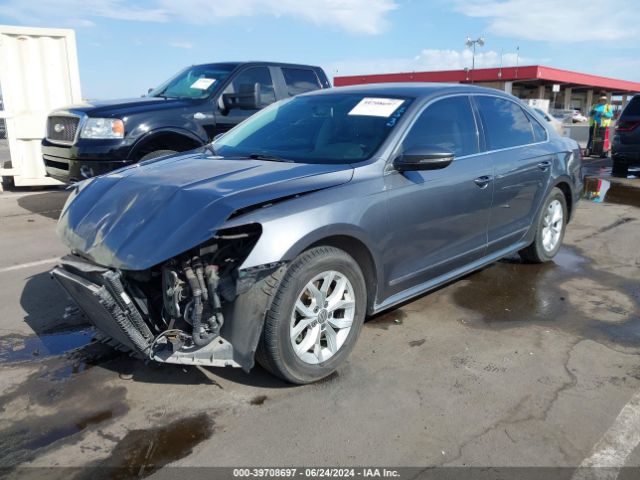 1VWAT7A38GC019236 Volkswagen Passat 1.8t S