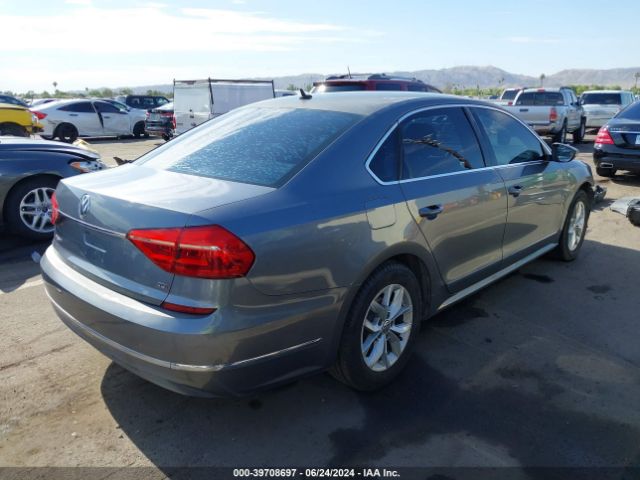1VWAT7A38GC019236 Volkswagen Passat 1.8t S