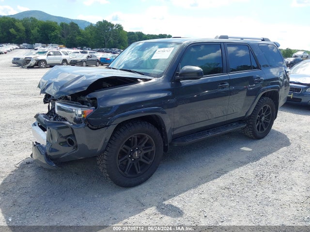 Toyota 4RUNNER SR5 2024 JTEEU5JR4R5305369 Image 2