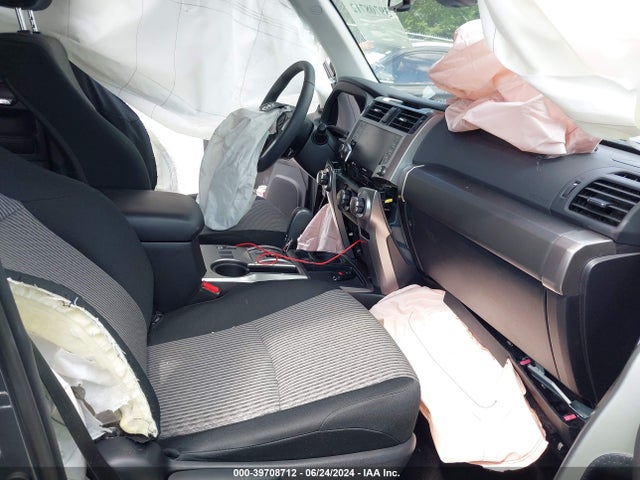 Toyota 4RUNNER SR5 2024 JTEEU5JR4R5305369 Image 5