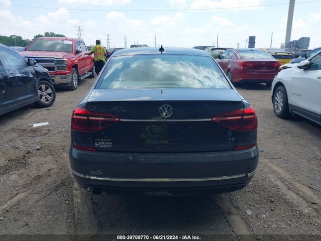 1VWDT7A33HC012824 Volkswagen Passat 1.8t R-line