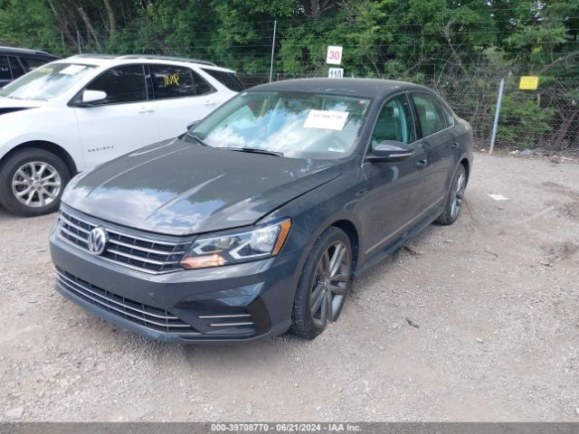 1VWDT7A33HC012824 Volkswagen Passat 1.8t R-line