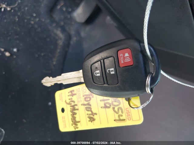 5TDZZRFH5KS333194 Toyota Highlander Le