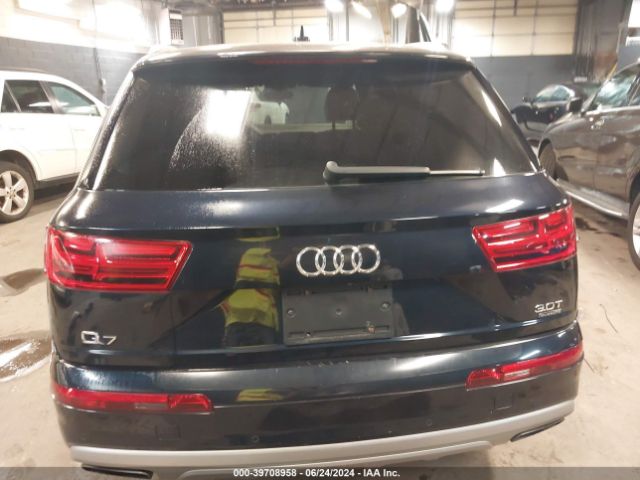 WA1VAAF74HD027438 Audi Q7 3.0t Premium