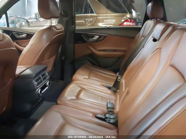 WA1VAAF74HD027438 Audi Q7 3.0t Premium