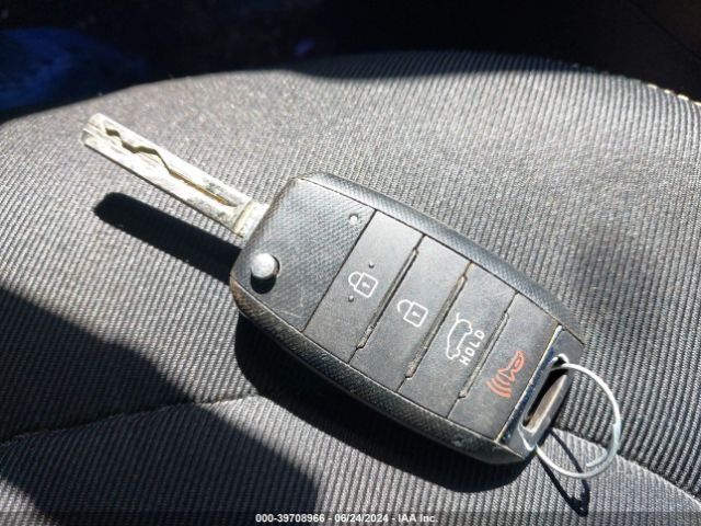 KNDJP3A56E7722678 KIA SOUL +