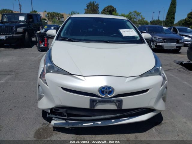 JTDKARFU3G3517127 Toyota Prius Three Touring