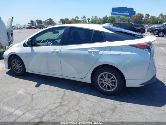 JTDKARFU3G3517127 Toyota Prius Three Touring