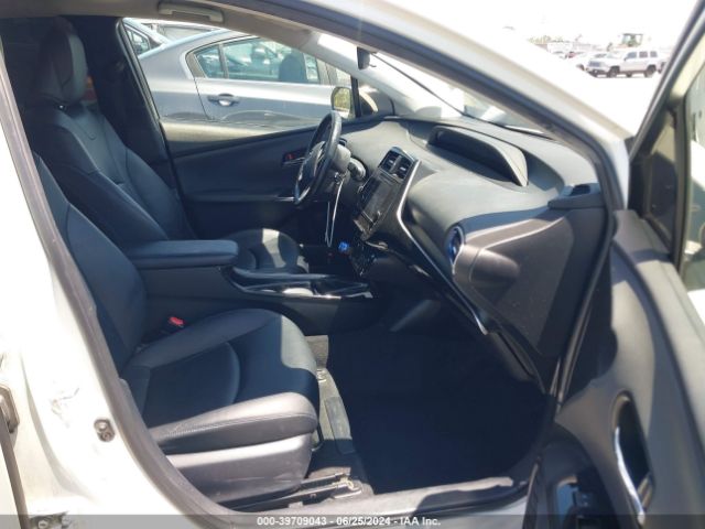 JTDKARFU3G3517127 Toyota Prius Three Touring