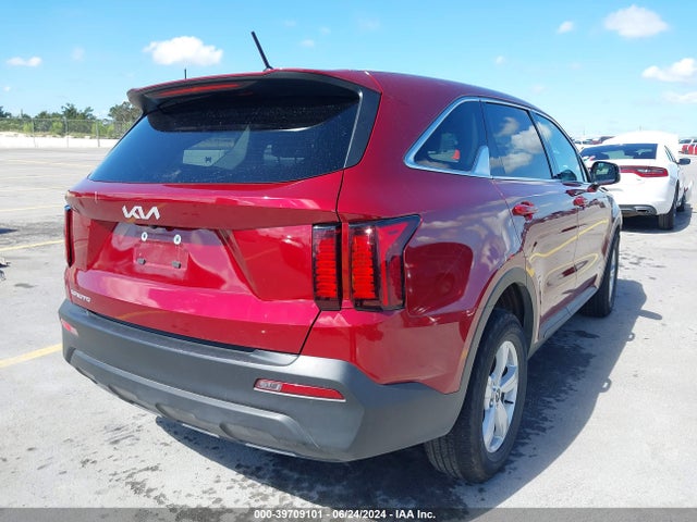 KIA SORENTO LX 2023 5XYRG4LC6PG221932 Image 4