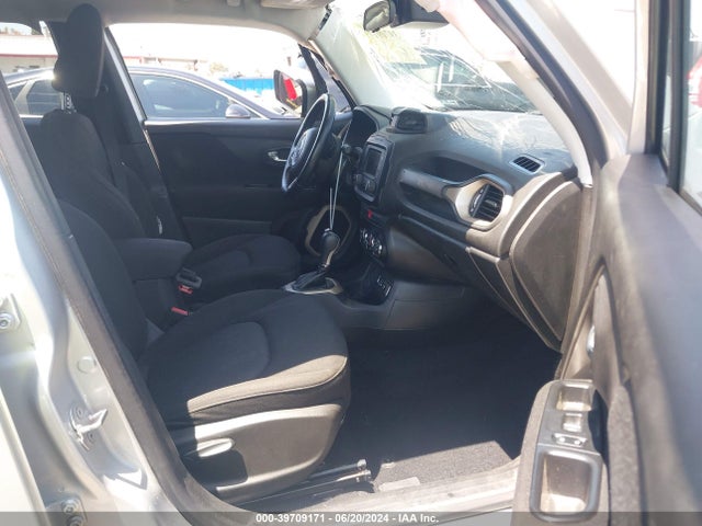ZACCJABT0GPD07373 Jeep Renegade Latitude