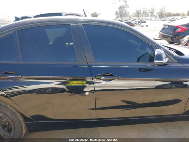WBA3B1C58FK136259 BMW 320i