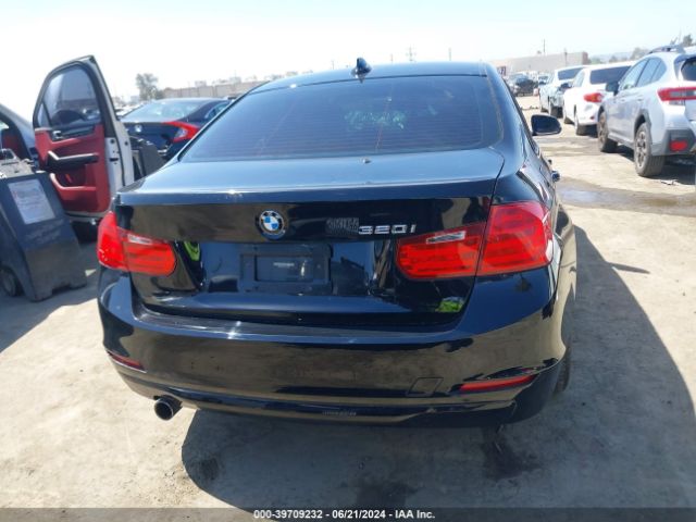 WBA3B1C58FK136259 BMW 320i