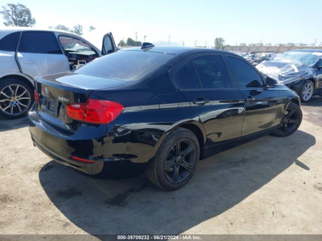 WBA3B1C58FK136259 BMW 320i