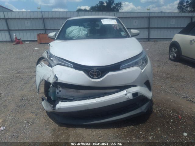NMTKHMBX3JR015947 Toyota C-HR XLE