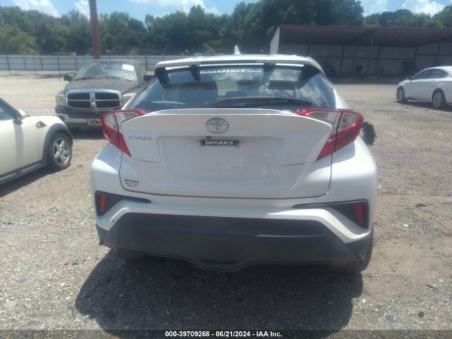 NMTKHMBX3JR015947 Toyota C-HR XLE