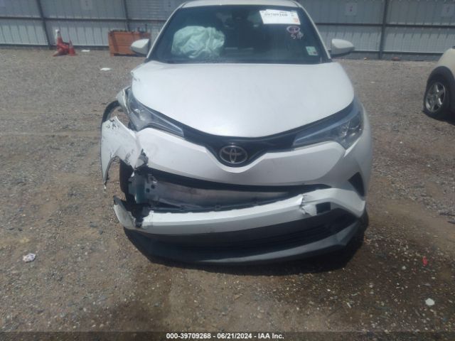 NMTKHMBX3JR015947 Toyota C-HR XLE