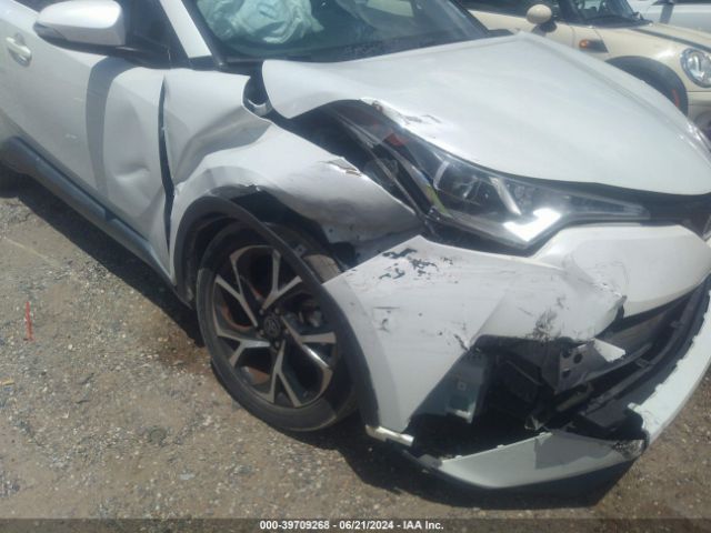 NMTKHMBX3JR015947 Toyota C-HR XLE
