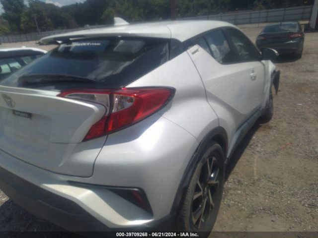 NMTKHMBX3JR015947 Toyota C-HR XLE