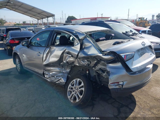 Scion IA 2016 3MYDLBZV3GY113753 Image 3