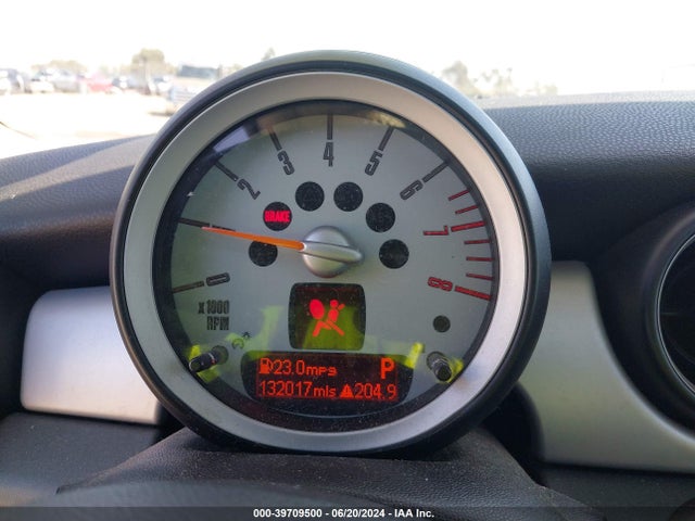 2007 MINI COOPER WMWMF33527TT59204 Photo 6