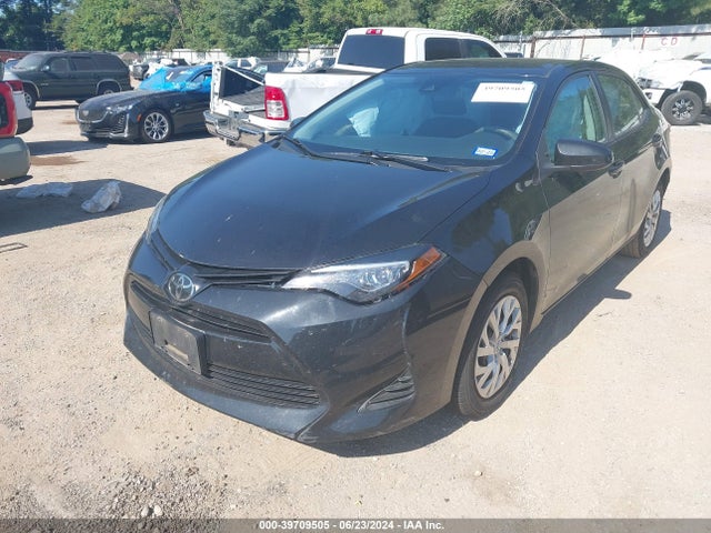 Toyota COROLLA LE 2019 5YFBURHE2KP945462 Image 2