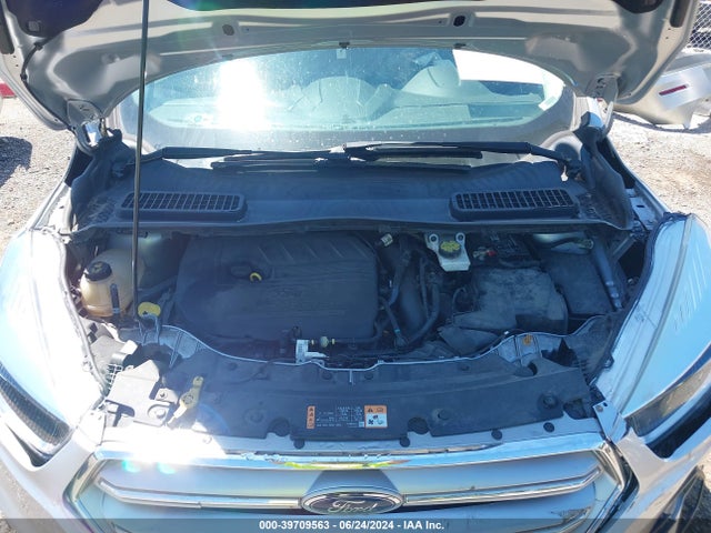 Ford ESCAPE SE 2017 1FMCU0GD0HUC63048 Image 10