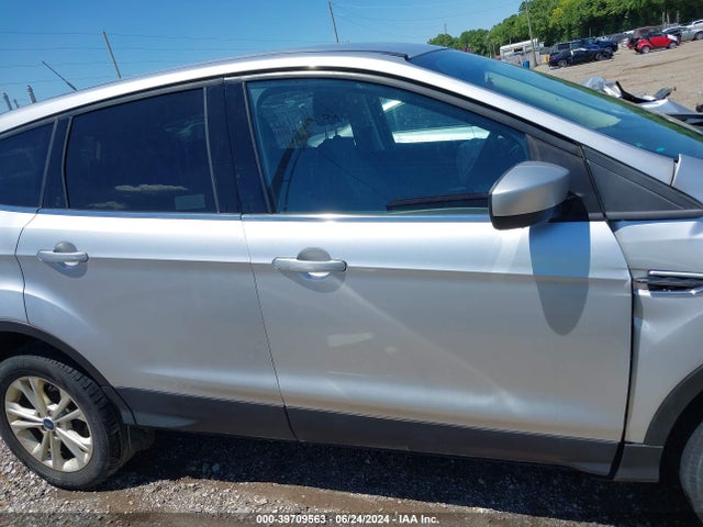 Ford ESCAPE SE 2017 1FMCU0GD0HUC63048 Image 13